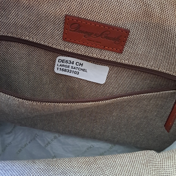 Dooney and bourke Large Satchel - Picture 8 of 13